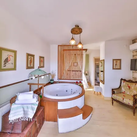 - Adult Only Alaçatı