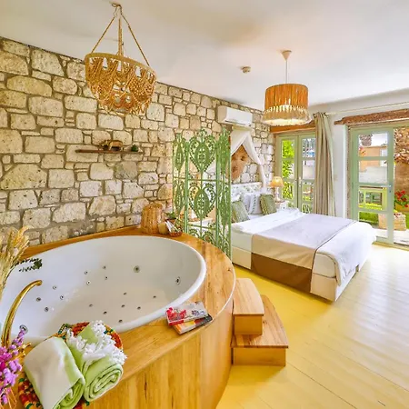 - Adult Only 2* Alacati