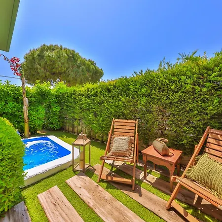 Palas Alacati - Adult Only Ξενοδοχείο 2*
