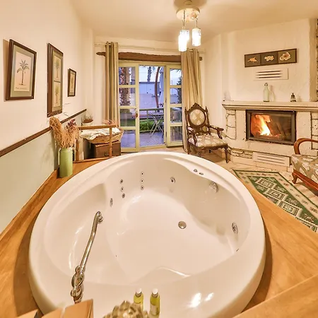 - Adult Only 2* Alacati