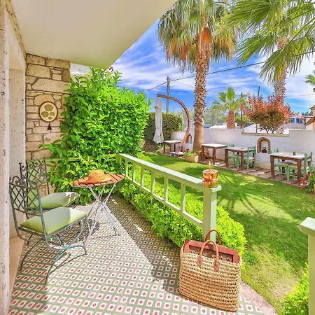 - Adult Only 2* Alaçatı