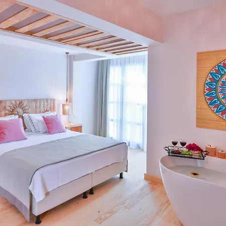 Palas Alacati - Adult Only Hotel 2*
