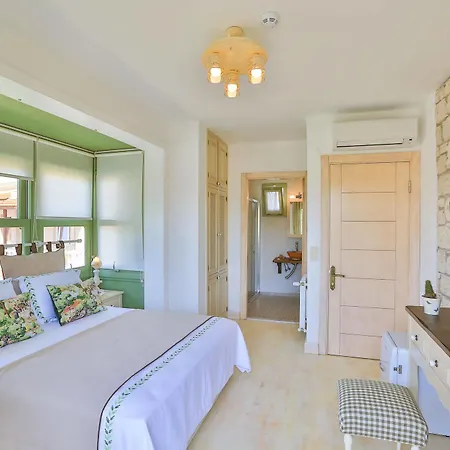 Hotel - Adult Only 2*