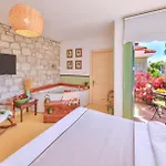 - Adult Only Otel