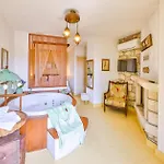 Otel - Adult Only