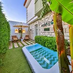 Otel - Adult Only 2*