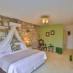 - Adult Only Otel Alaçatı