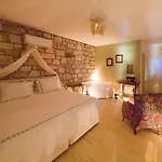 Hotel - Adult Only 2*