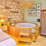 Otel - Adult Only 2*