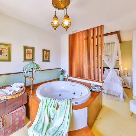- Adult Only 2* Alaçatı