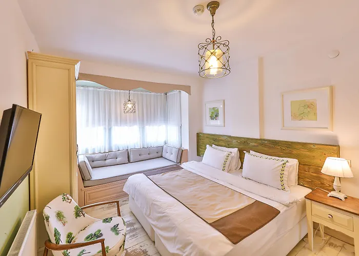 - Adult Only 2* Alacati